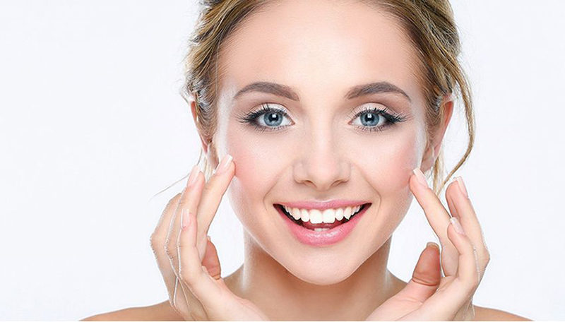 tác dụng của nước hoa hồng
