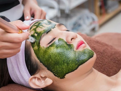 tế bào gốc bôi mặt