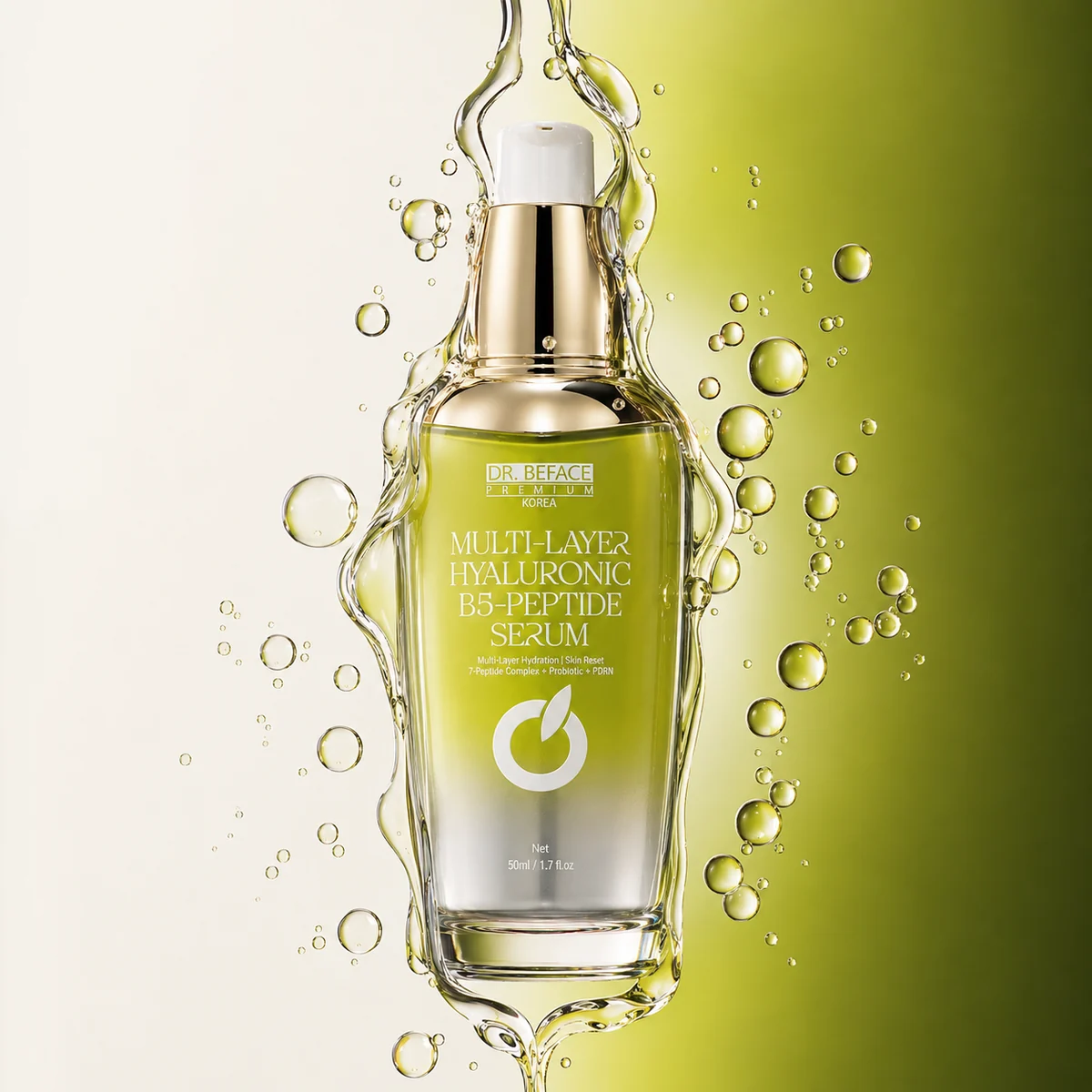 Chai serum Multi-Layer Hyaluronic B5-Peptide DR.BEFACE giữa vệt nước trên nền kem và xanh.
